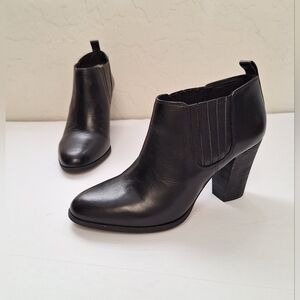 Michael Kors Heeled Leather Boots Pointed Toe Chelsea Ankle Western Womens 6 NEW